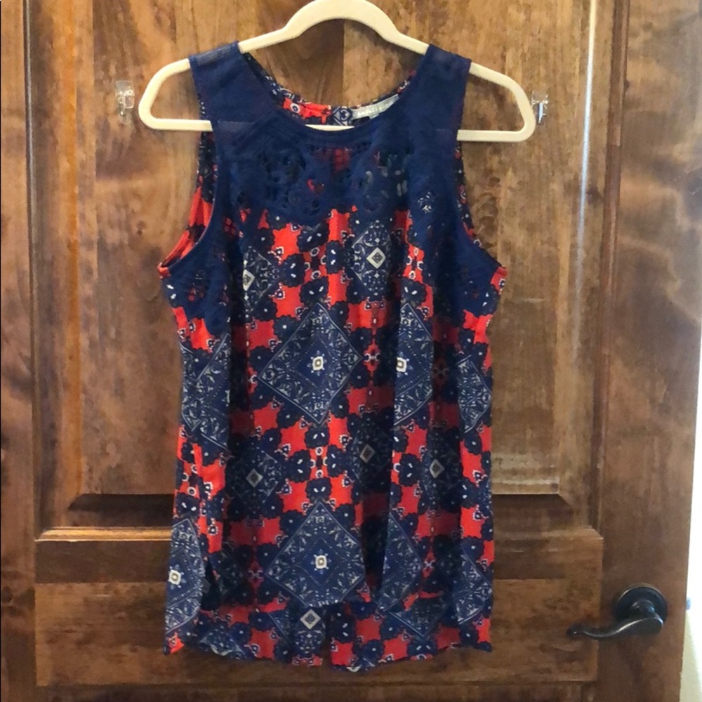 Stitch Fix button back detail top